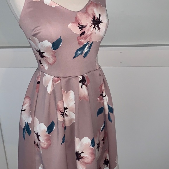 NEW WITH TAGS SOPRANO FIT & FLARE SPAGHETTI STRAP DRESS FLORAL & LAVENDER SIZE S - Picture 3 of 16